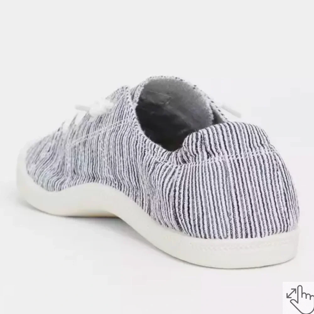 Torrid multi stripe Riley Ruched Sneaker (WW) size 6.5 WW - Picture 2 of 8